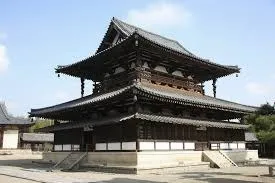 和式から洋式へのトイレ改修。奈良県法隆寺iセンターでのコア抜き・内装解体事例|お得意様への特別対応